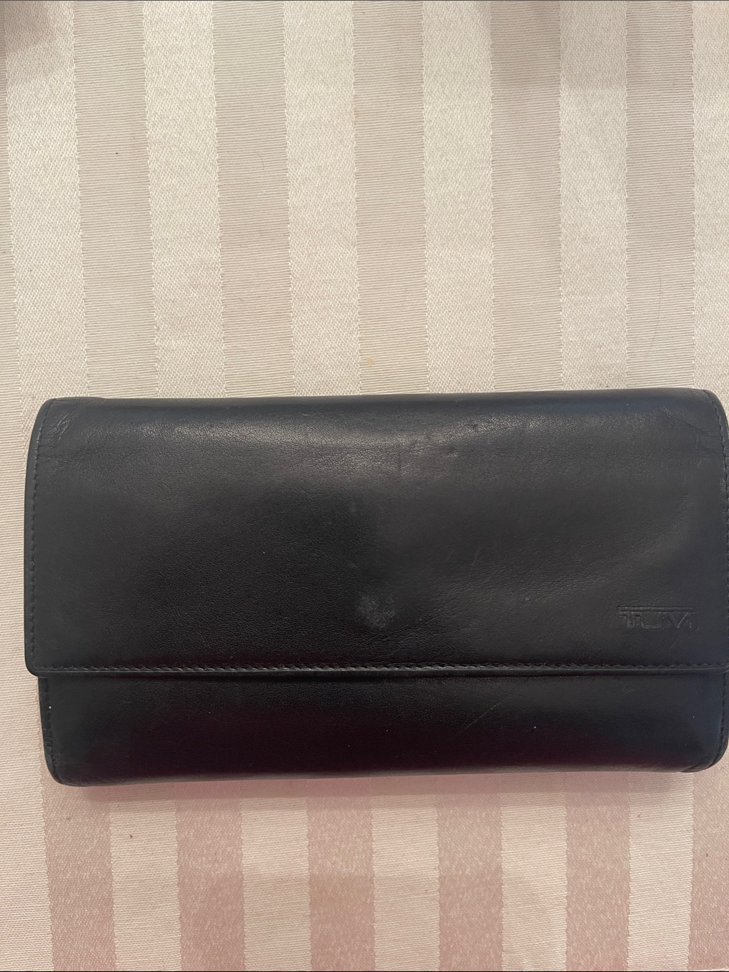 Tumi Black Leather Clutch Wallet